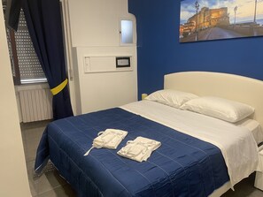 2 makuuhuonetta, vauvan matkasänky, Wi-Fi, vuodevaatteet
