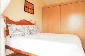 1 Schlafzimmer, Bügeleisen/Bügelbrett, kostenloses WLAN, Bettwäsche