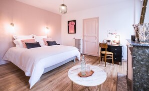 3 chambres, bureau, lit parapluie, Wi-Fi gratuit