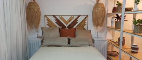 1 bedroom, iron/ironing board, travel cot, free WiFi