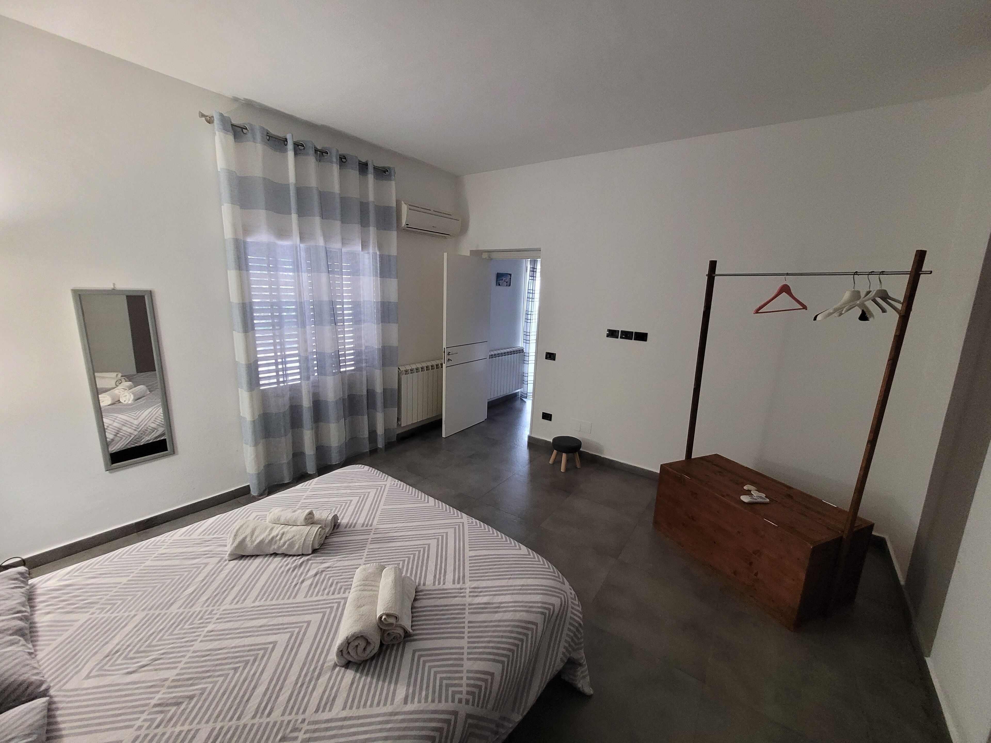 2 camere, ferro/asse da stiro, Wi-Fi gratuito, lenzuola