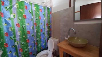 淋浴設備、提供毛巾、番梘、廁紙