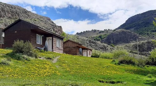 Wonderful Cabin With Mountain Views, Ideal for a Group of Friends!