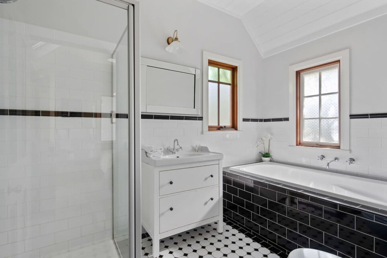 Bathtub, hair dryer, towels