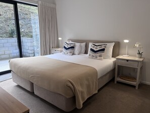 3 bedrooms, iron/ironing board, travel cot, free WiFi