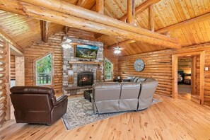 TV, fireplace, offices