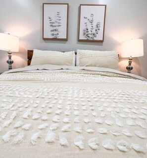 4 Schlafzimmer, Bügeleisen/Bügelbrett, Reisekinderbett, kostenloses WLAN