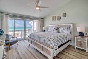 2 habitaciones, ropa de cama hipoalergénica y escritorio