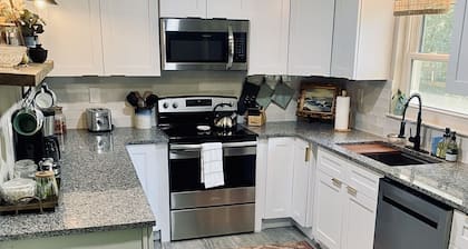 Private Retreat with your dogs: close to WEC