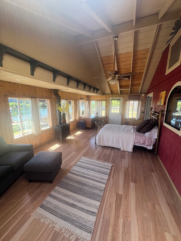 3 habitaciones, escritorio, wifi gratis y ropa de cama 