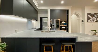 New & Spacious Luxury Mansion with 5 Bedrooms & 4