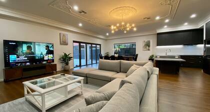 New & Spacious Luxury Mansion with 5 Bedrooms & 4