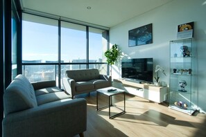 TV, offices - Star Wars Theme - Pool - Gym - Sauna - Steam Room (Adelaide)