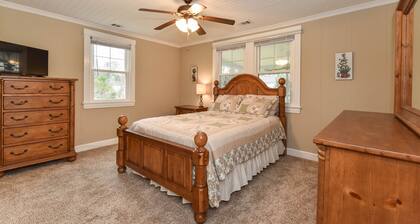 Miss Audrey Quiet&Cozy Historic Cottage