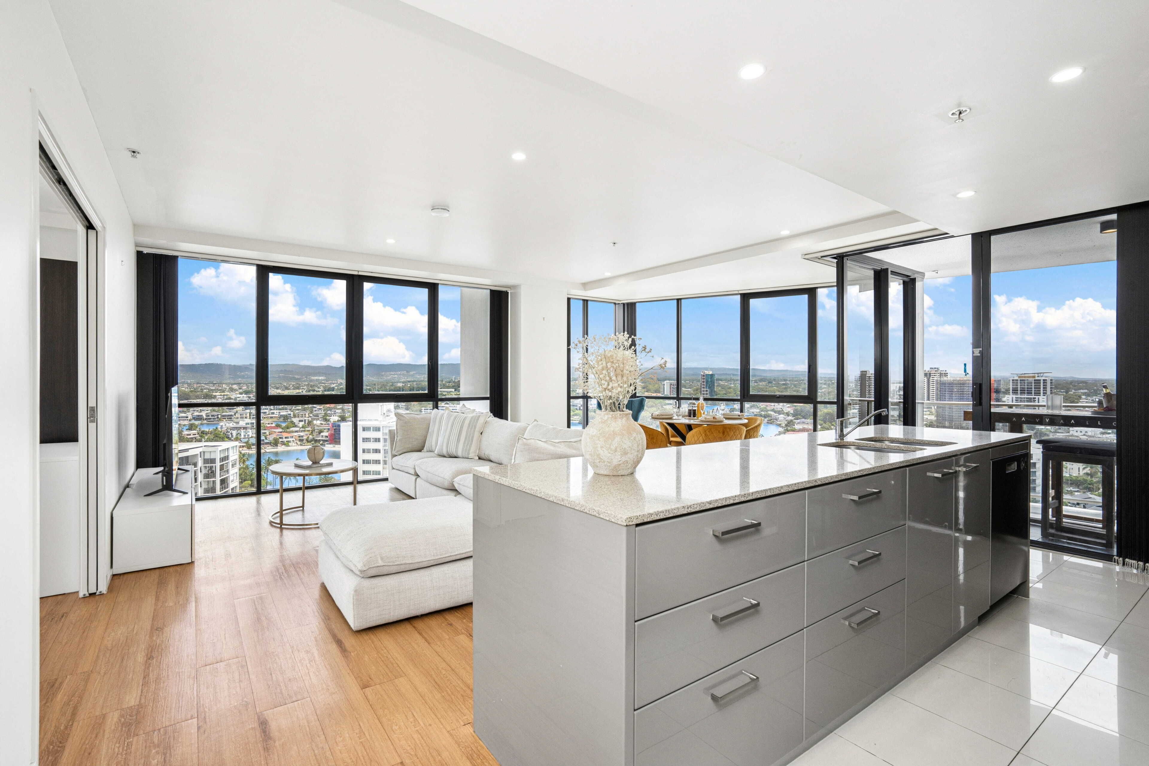 Apartment, 3 Bedrooms, 2 Bathrooms | Private kitchen