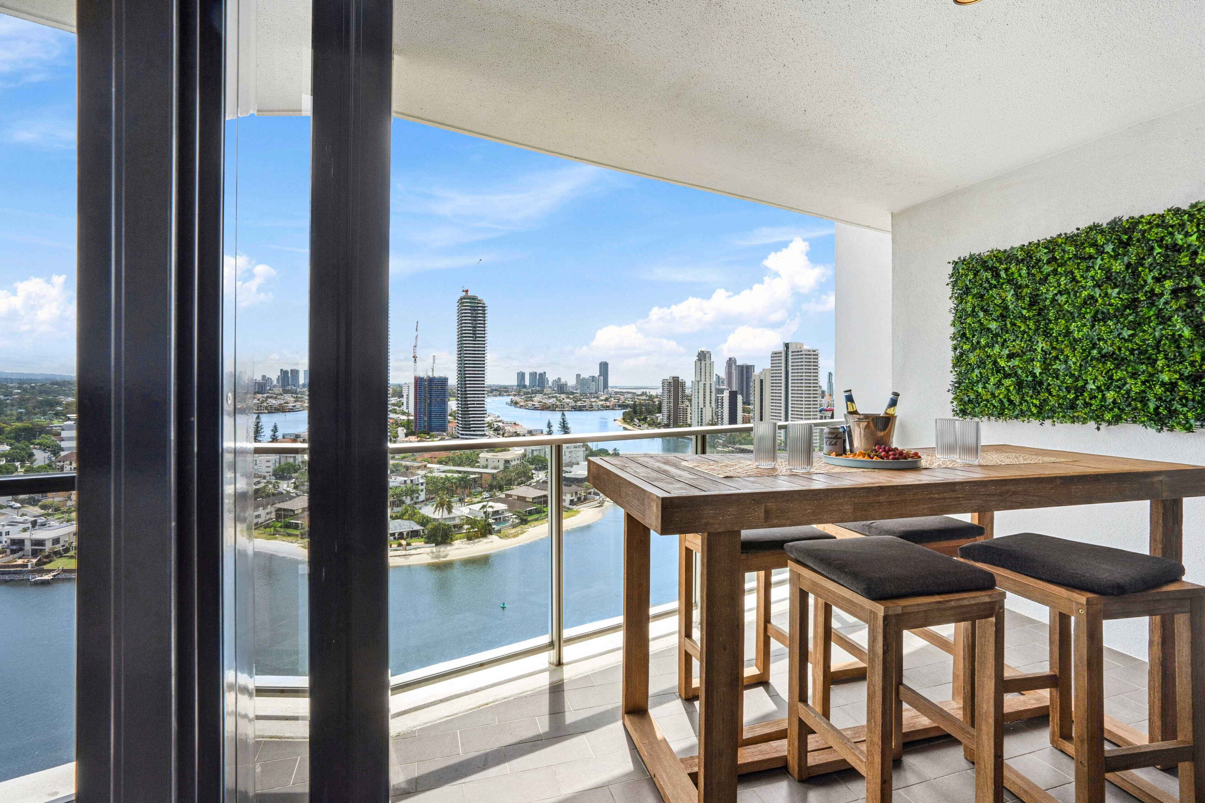 Appartement, 3 chambres, 2 salles de bains | Terrasse/patio