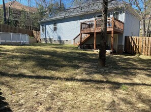 Exterior - Masters Rental: Cheerful-3 Bedroom Home-Large Backyard (north augusta)
