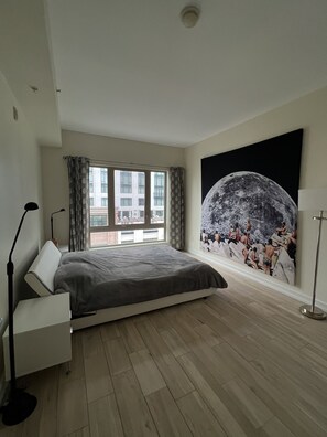 1 bedroom, bed sheets - in the heart of gaslamp (San Diego)