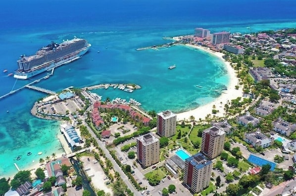 Beach/ocean view