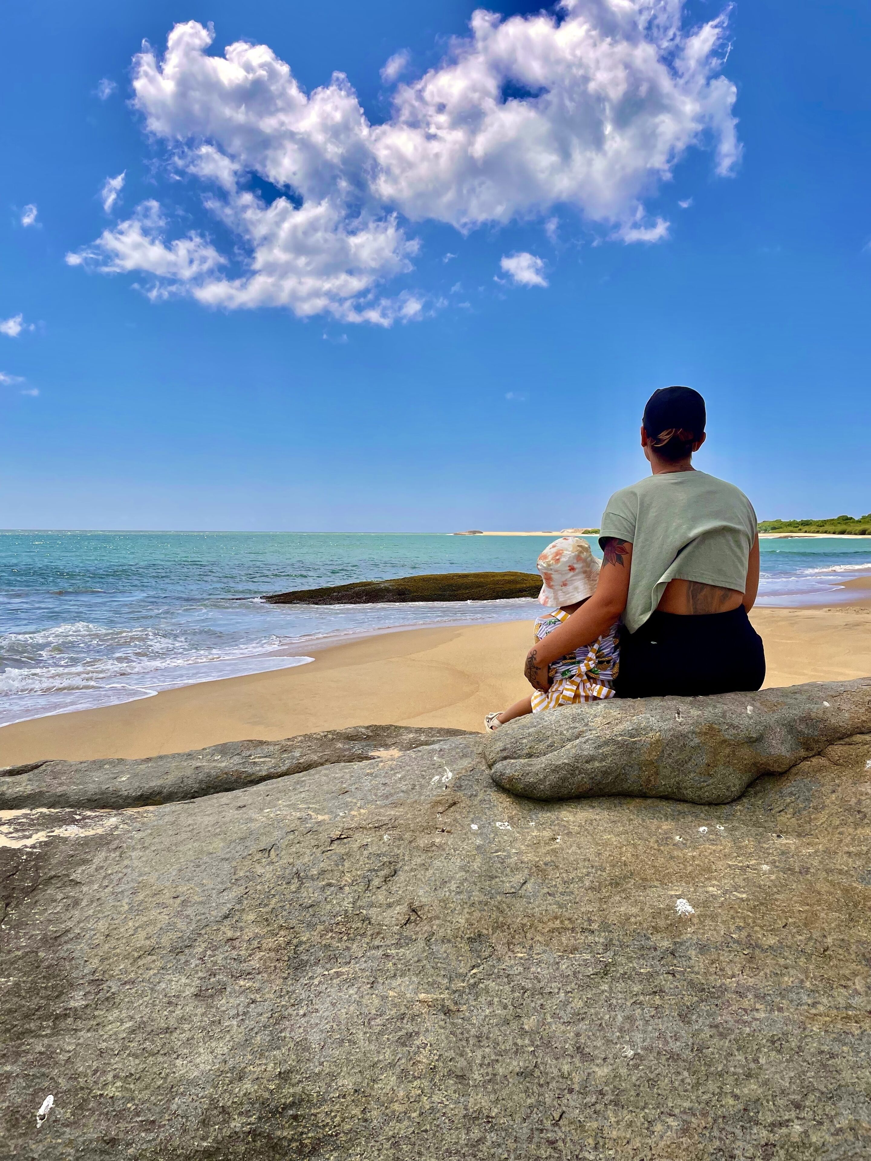 Beach nearby, sun loungers