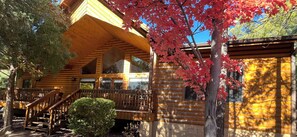 Exterior - Exclusive Resort Cabin with Lake Views in the Gated Shores at Rainbow Lake (Pinetop-Lakeside)