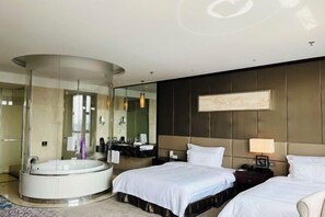 Tabla de planchar con plancha 