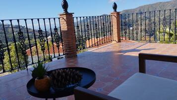 Habitació Deluxe, balcó, vistes a la muntanya (Malala) | Terrassa o pati