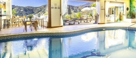 Indoor pool, outdoor pool, open open 24 hours a day, pool umbrellas