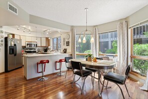 Dining - Perfect Arizona Mountain Retreat (Payson)