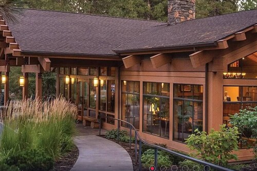 Fantastic Condo at 7th Mountain Resort, 3 BRs w/ En-Suites, Pet Friendly, Fantastic Resort Amenities