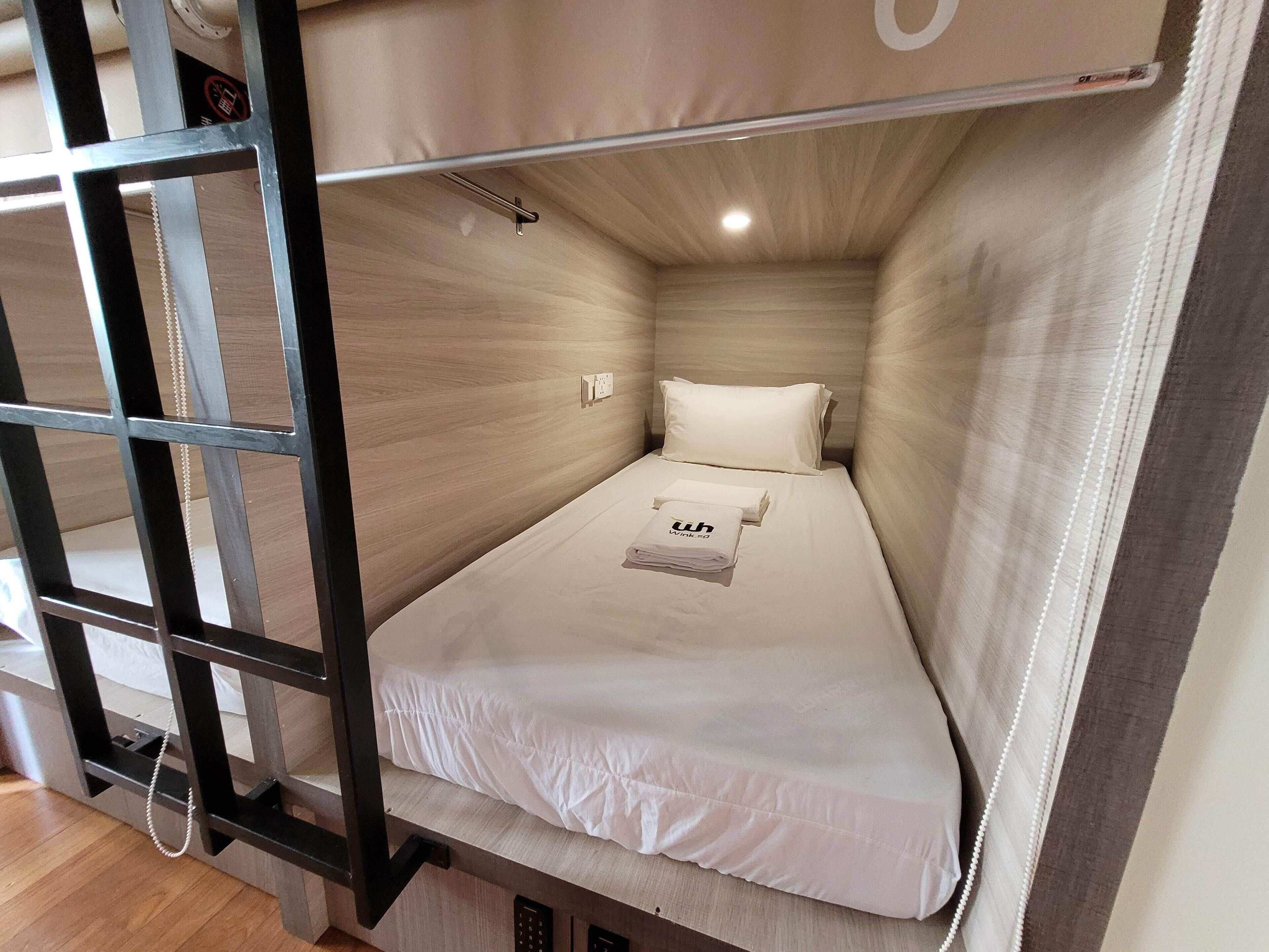 Photo - Wink at Upper Cross Street