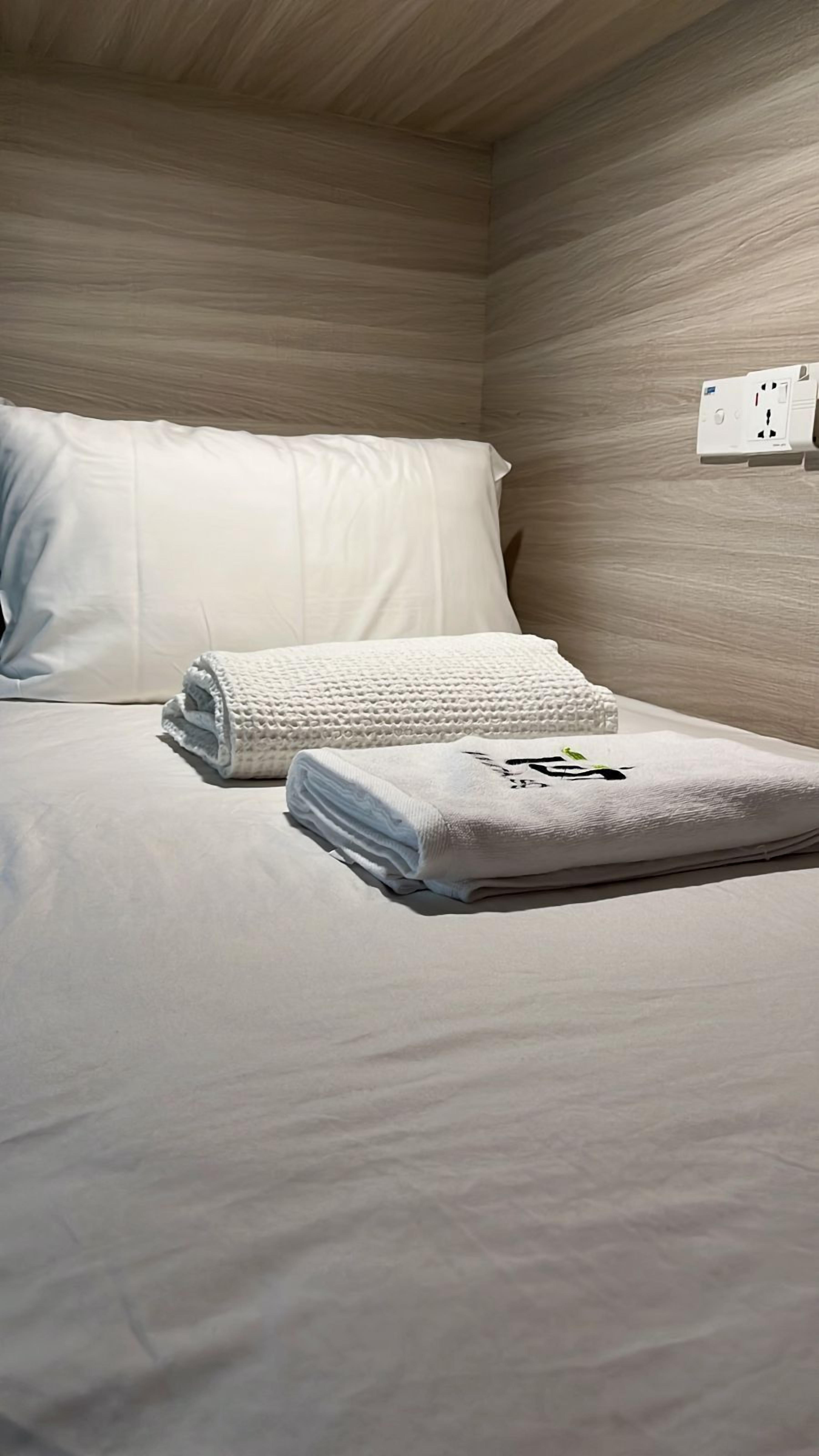 Photo - Wink at Upper Cross Street