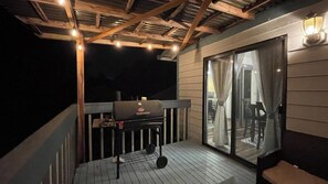 Property grounds - Remodel Spacious Modern Retreat (Shoreline)