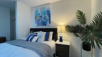 5 bedrooms, iron/ironing board, free WiFi