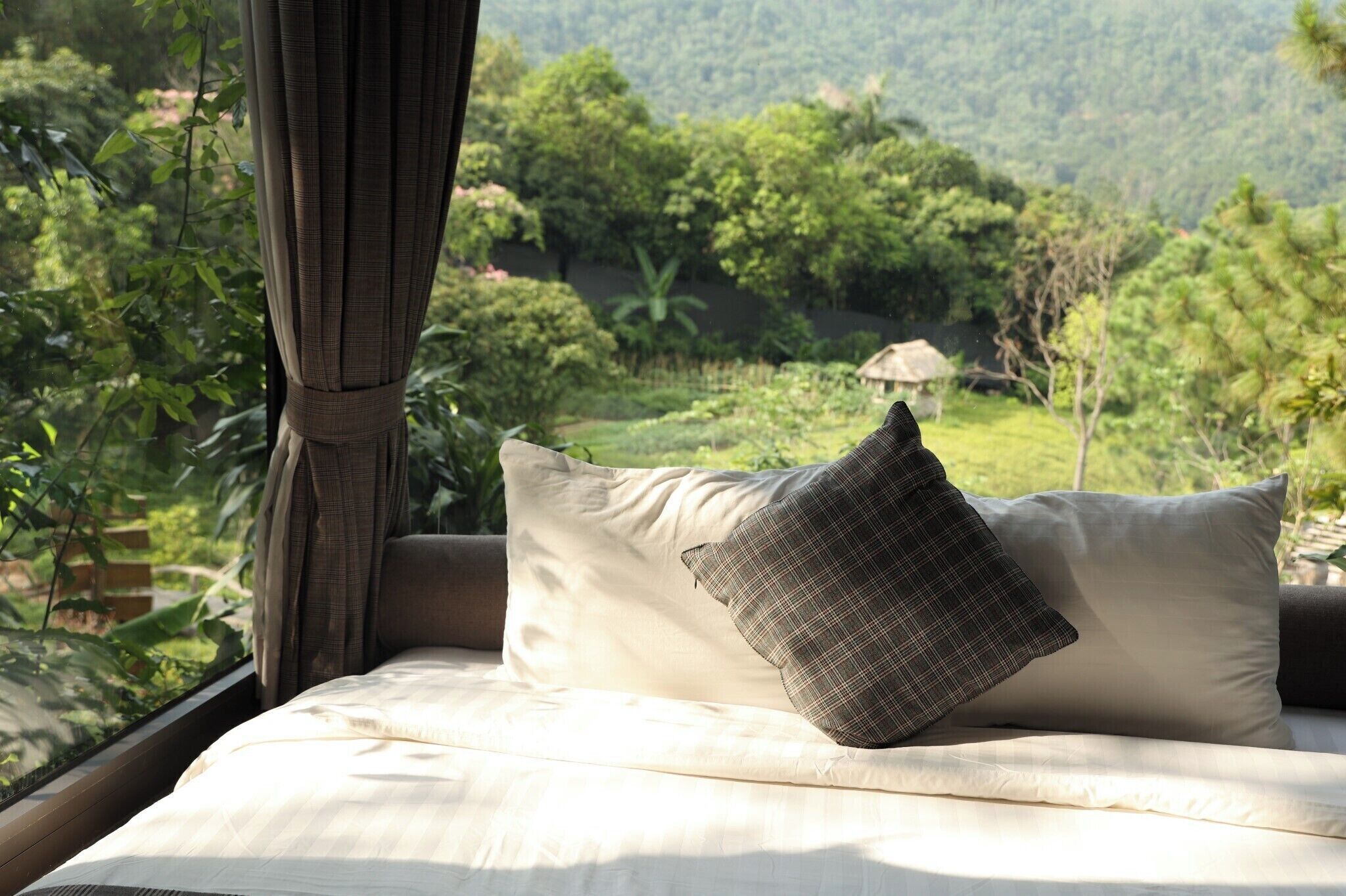 デラックス バンガロー | ミニバー、セーフティボックス (室内)、デスク、遮光カーテン