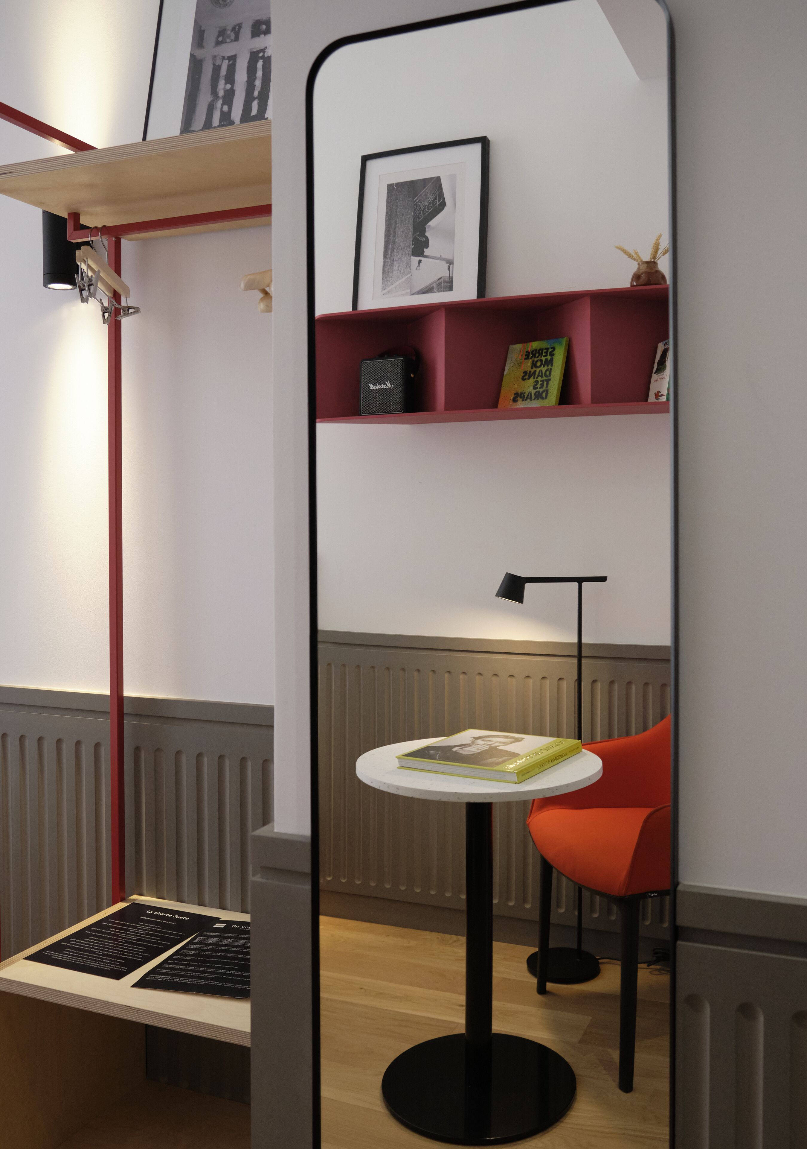 商务双人房 | 高档床上用品、客房内保险箱、特色装修、遮光窗帘