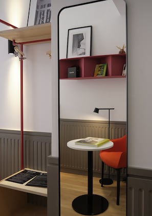 Business tweepersoonskamer | Luxe beddengoed, een kluis op de kamer, individueel gedecoreerd