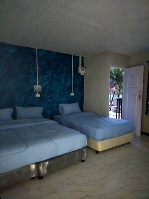 Comfort Room | Individually furnished, desk, free WiFi, bed sheets