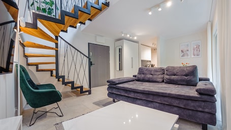 Apartment (23) | Living area | Flat-screen TV