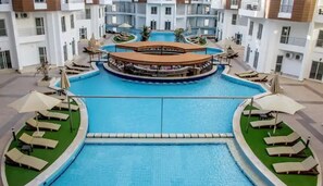 Apartment | Pool