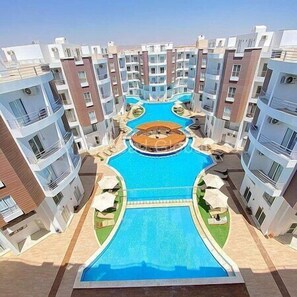Apartment | Pool