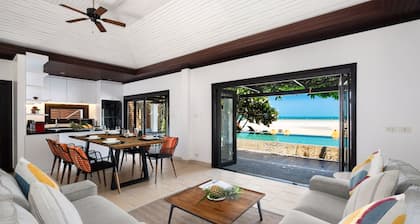 Beachfront Villa Private Beach & Pool 3 Ensuite Bedrooms Housekeeper included