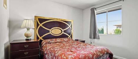 1 bedroom, iron/ironing board, WiFi