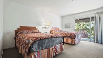 Tabla de planchar con plancha y wifi