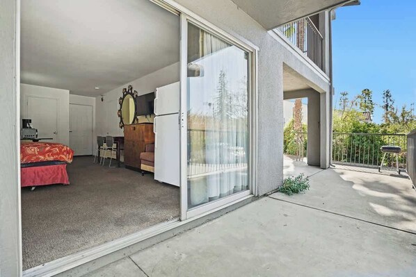 Iron/ironing board, WiFi