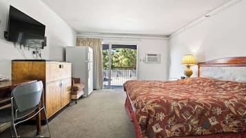 1 habitación, tabla de planchar con plancha y wifi