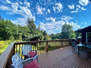 Property grounds - Family Fun, Private, Close to Trails, Lakes, Beaches, Resorts (Olga)