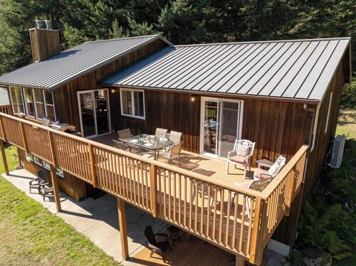 Family Fun, Private, Close to Trails, Lakes, Beaches, Resorts