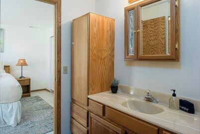 Family Fun, Private, Close to Trails, Lakes, Beaches, Resorts