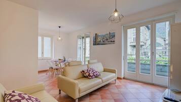 Standard-Apartment, 3 Schlafzimmer (Bellinzona in centro) | Wohnbereich